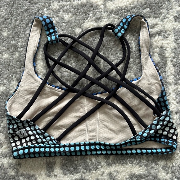 Lululemon Women's Free To Be Wild Jog Bra Strappy Racerback Blue Ombre Circles 2 - Picture 2 of 3